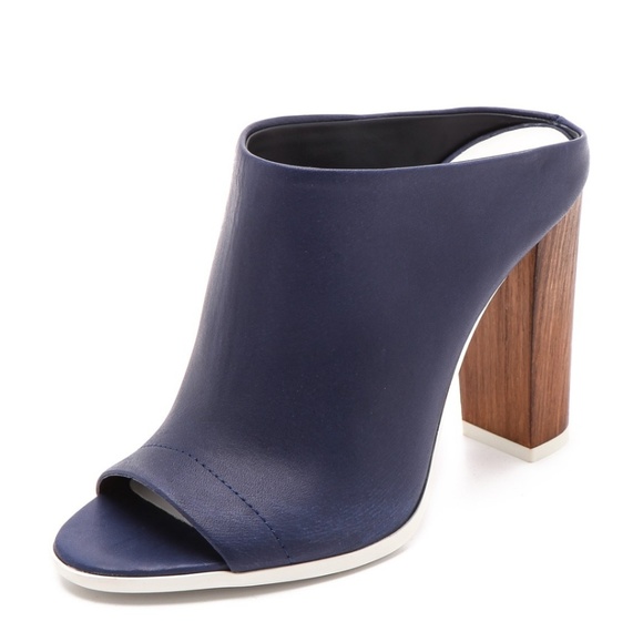 VINCE "Allison" Open Toe Blue Mules IOB Sz 9.5 - Picture 2 of 9